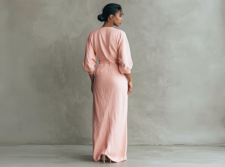 FABIANA - VESTIDO LARGO MINIMALISTA ROSA CON ESCOTE EN V DE MEZCLA DE LINO